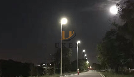 solar-powered street light