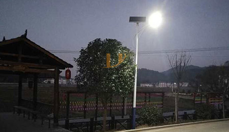 solar street light