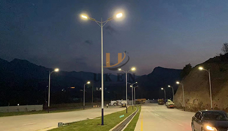 solar powered street light