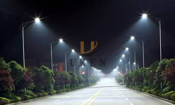 solar powered outdoor street lights