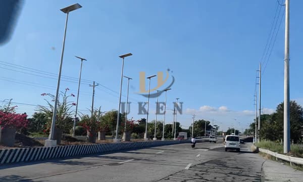 solar powered outdoor street lights