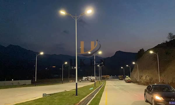 solar street lights