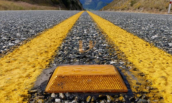 reflective road markers