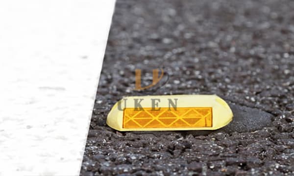 reflective road markers