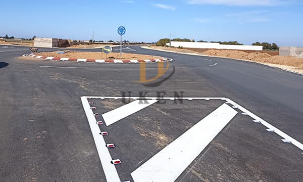 reflective road markers